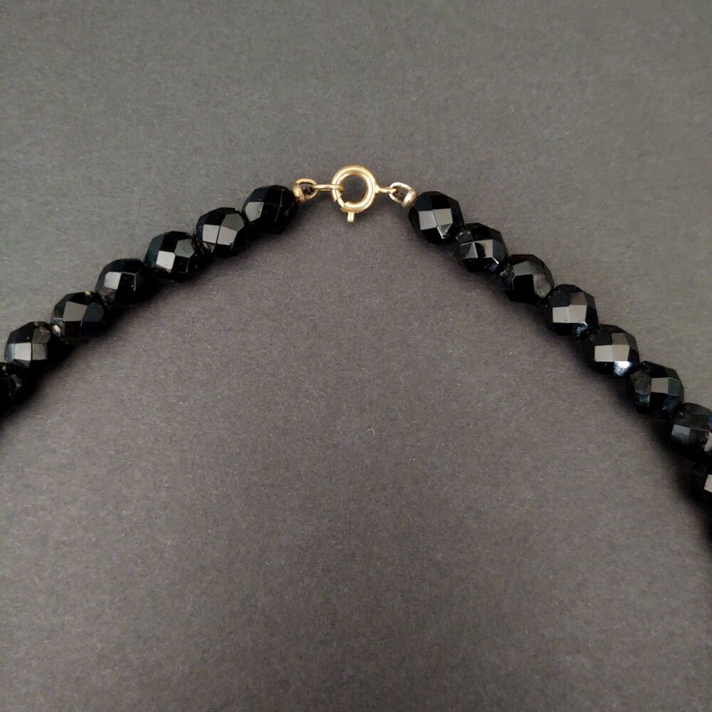 Black glass bead choker necklace - Picture 6 of 11